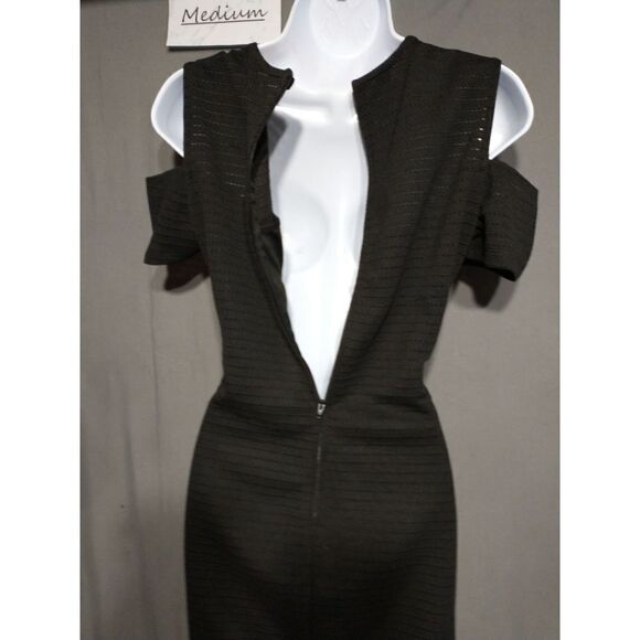 Bisou Bisou cold shoulder black dress 8 - Picture 3 of 4